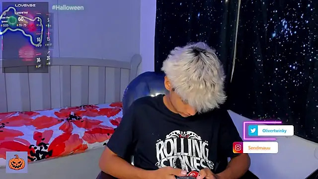 OliverTwinky online show from October 18, 2025, 10:45 pm