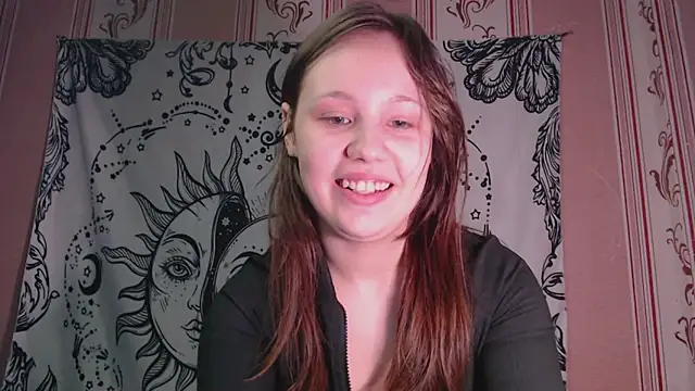 Snapshot of Thighswithspikes chatting on December 16, 2025, 9:02 am Thighswithspikes online show from December 16, 2025, 9:02 am