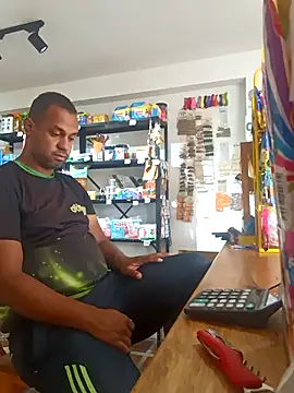 Snapshot of elnegro707070 chatting on October 1, 2025, 11:14 am elnegro707070 online show from October 1, 2025, 11:14 am