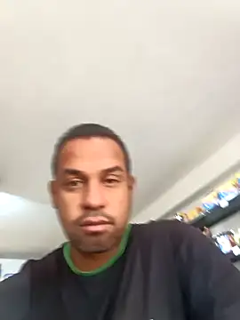 Snapshot of elnegro707070 chatting on October 13, 2025, 11:12 am elnegro707070 online show from October 13, 2025, 11:12 am