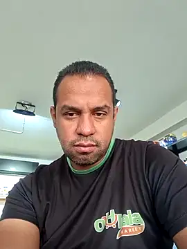 Snapshot of elnegro707070 chatting on December 4, 2025, 11:31 am elnegro707070 online show from December 4, 2025, 11:31 am