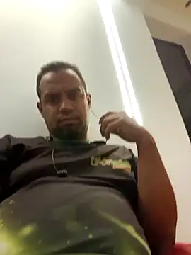 Snapshot of elnegro707070 chatting on November 25, 2025, 1:06 am elnegro707070 online show from November 25, 2025, 1:06 am