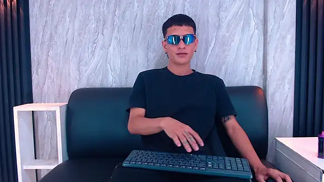 Matt Ruso online show from September 20, 2025, 6:46 pm