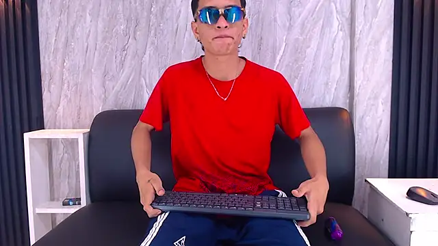 Matt Ruso online show from September 19, 2025, 6:45 pm