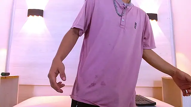 Matt Ruso online show from November 14, 2025, 1:53 am