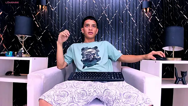 Matt Ruso online show from October 4, 2025, 7:04 pm