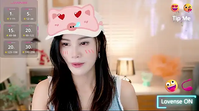 LunaBelle1984 online show from November 24, 2025, 3:12 pm