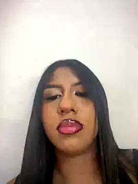 Snapshot of Emmily_Vargas chatting on September 26, 2025, 8:16 pm Emmily Vargas online show from September 26, 2025, 8:16 pm