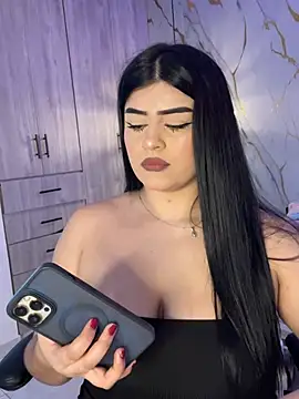 Kariina  69 online show from April 4, 2026, 12:56 pm