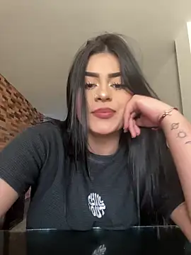 Snapshot of Kariina__69 chatting on September 8, 2025, 9:47 pm Kariina 69 online show from September 8, 2025, 9:47 pm
