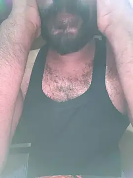 Snapshot of UrbanUtopia chatting on November 16, 2025, 4:56 pm UrbanUtopia online show from November 16, 2025, 4:56 pm