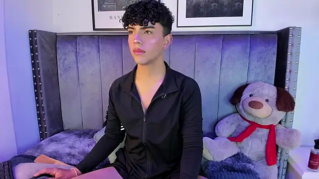 Snapshot of Niick_Twink chatting on October 8, 2025, 7:36 pm Niick Twink online show from October 8, 2025, 7:36 pm