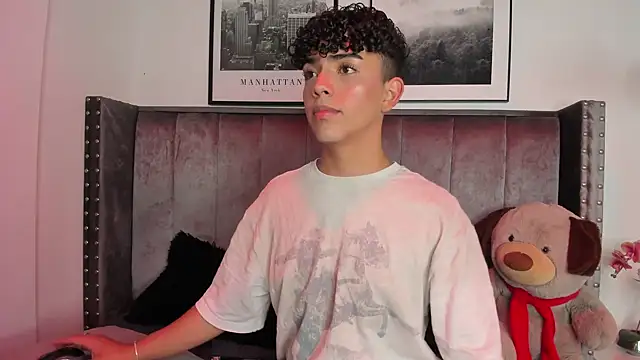 Snapshot of Niick_Twink chatting on September 13, 2025, 7:36 pm Niick Twink online show from September 13, 2025, 7:36 pm