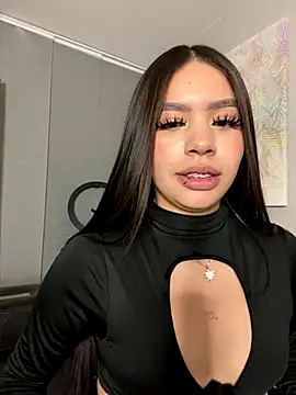 Cristina pinkk online show from December 19, 2025, 3:43 am