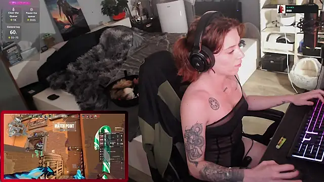 Snapshot of Horny_Makima chatting on October 11, 2025, 9:32 am Horny Makima online show from October 11, 2025, 9:32 am