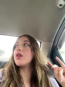 Baby  Otaku online show from December 16, 2025, 3:38 pm