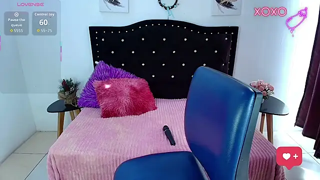 Ariana F W online show from March 3, 2026, 1:40 pm