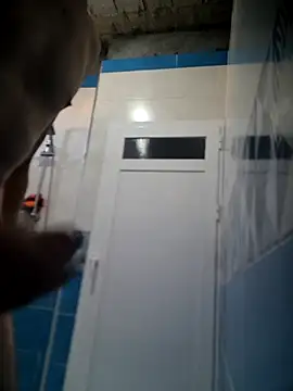 amirzinou online show from January 8, 2026, 11:27 am