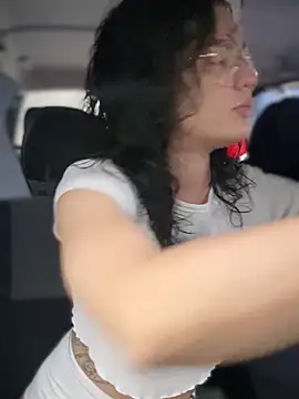 Snapshot of MeekyRich chatting on September 25, 2025, 3:01 am MeekyRich online show from September 25, 2025, 3:01 am