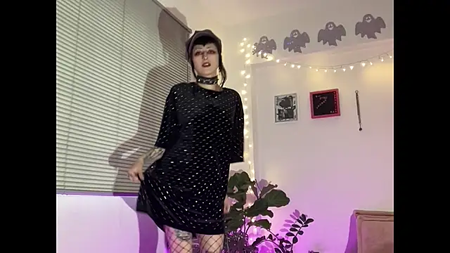 Snapshot of ELENA_UMBRA chatting on January 6, 2026, 9:41 pm ELENA UMBRA online show from January 6, 2026, 9:41 pm