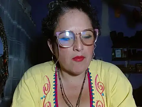 Snapshot of Malefi_milf chatting on October 16, 2025, 11:35 pm Malefi milf online show from October 16, 2025, 11:35 pm
