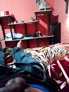 luuiss12 online show from February 18, 2026, 9:22 pm