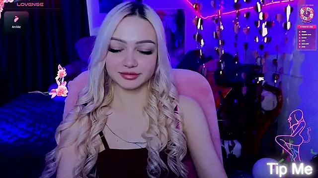 LinaLirian online show from March 4, 2026, 10:12 am