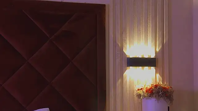 StacyHarland online show from October 20, 2025, 4:25 am