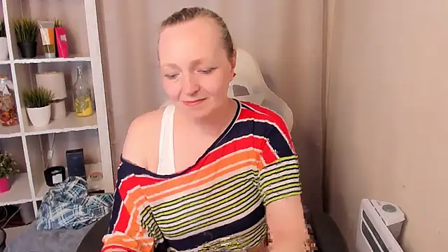 Snapshot of Karen_Villis chatting on May 3, 2026, 11:58 am Karen Villis online show from May 3, 2026, 11:58 am