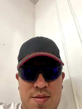 Snapshot of SmithBrigerton chatting on September 24, 2025, 8:37 pm SmithBrigerton online show from September 24, 2025, 8:37 pm