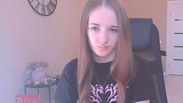 Snapshot of KateKayer chatting on September 16, 2025, 8:48 am KateKayer online show from September 16, 2025, 8:48 am