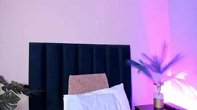 AbbieJoness  online show from April 9, 2026, 11:38 am