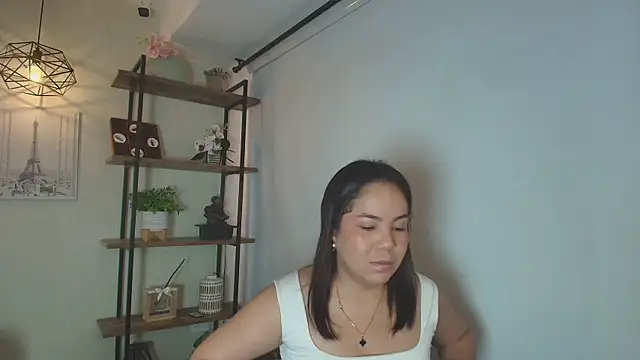  Victoria Collins online show from April 10, 2026, 12:01 pm