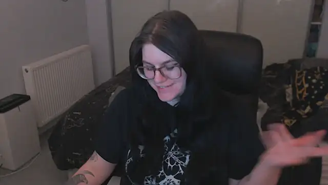 GothSuccubusBabe online show from May 30, 2026, 11:54 pm
