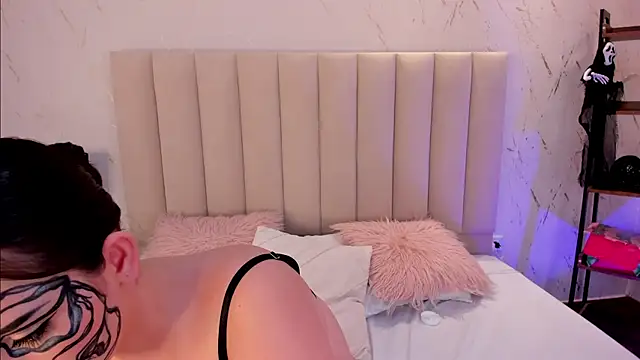 LilithHarperr  online show from October 31, 2025, 7:16 am