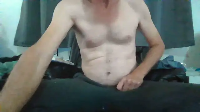 Snapshot of Lovyourpuss chatting on July 18, 2026, 12:19 am Lovyourpuss online show from July 18, 2026, 12:19 am
