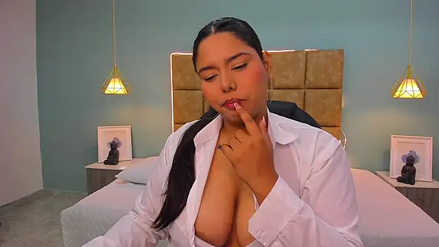 Snapshot of NaniXoxo18 chatting on November 11, 2025, 1:17 pm NaniXoxo18 online show from November 11, 2025, 1:17 pm