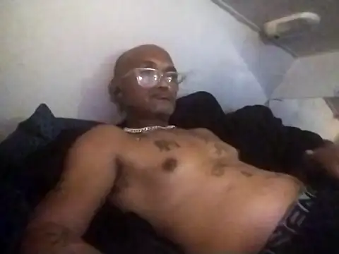 badboy2u2025 online show from November 23, 2025, 10:03 am