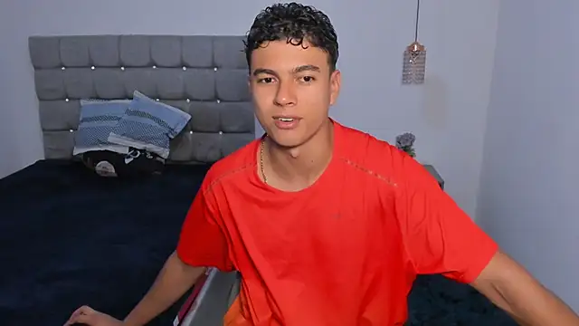 Santy Stump online show from February 18, 2026, 10:39 pm