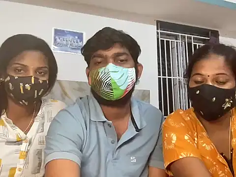 Snapshot of Tamil_india_couples_ chatting on May 2, 2026, 6:35 pm Tamil india couples online show from May 2, 2026, 6:35 pm