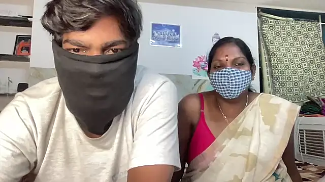 Snapshot of Tamil_india_couples_ chatting on July 8, 2026, 7:03 pm Tamil india couples online show from July 8, 2026, 7:03 pm