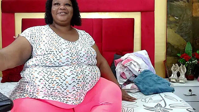 Snapshot of Exoticbigmandy chatting on March 3, 2026, 2:13 pm Exoticbigmandy online show from March 3, 2026, 2:13 pm