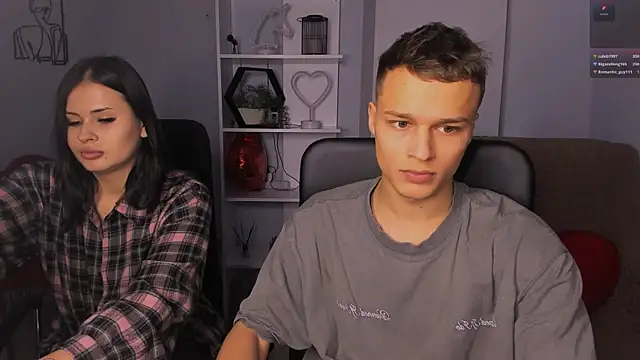 jeren smile online show from November 14, 2025, 8:23 pm