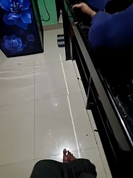 sex yboy00 online show from November 12, 2025, 6:23 pm