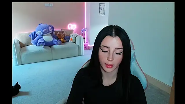 itsmais online show from October 21, 2025, 10:03 am