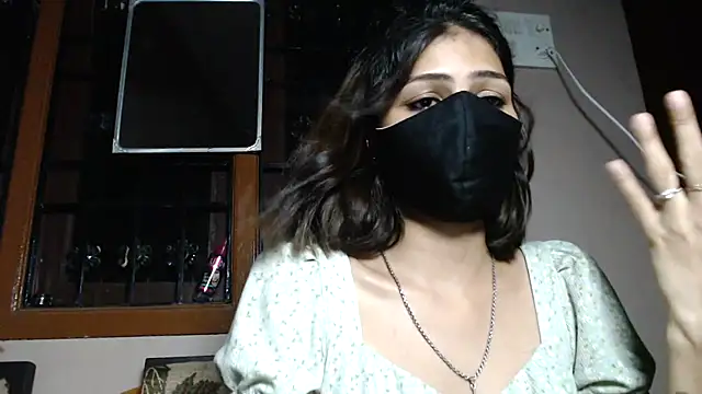 Snapshot of Isha_Sax chatting on October 9, 2025, 8:31 pm Isha Sax online show from October 9, 2025, 8:31 pm