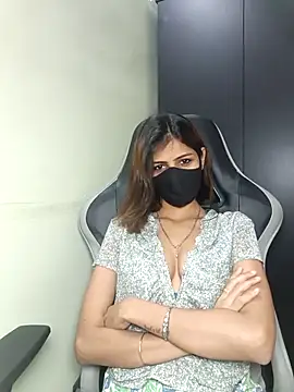 Snapshot of Isha_Sax chatting on October 1, 2025, 7:13 am Isha Sax online show from October 1, 2025, 7:13 am