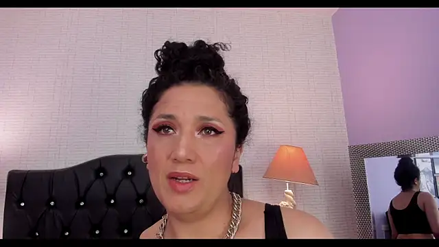 Dakota Rainbow22 online show from November 1, 2025, 5:51 pm