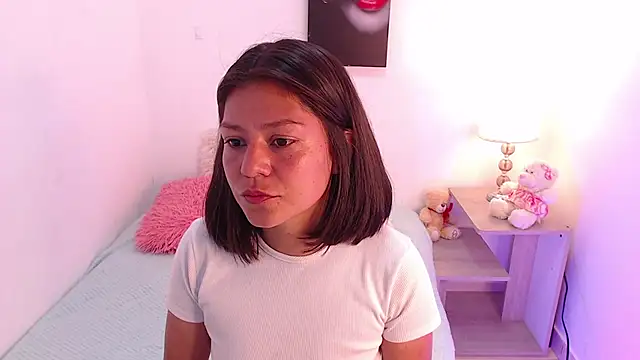 renataj online show from November 13, 2025, 6:45 pm