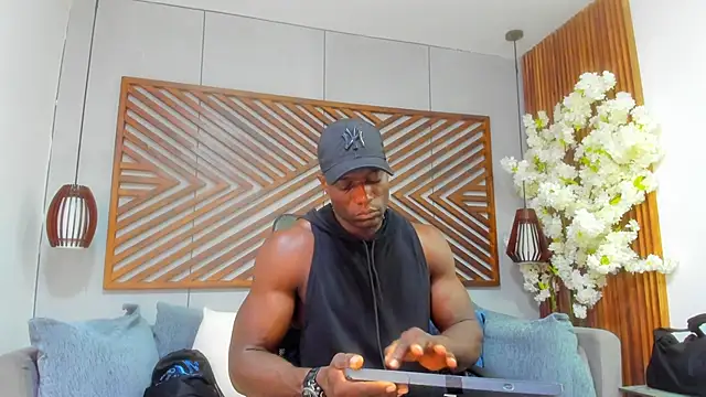 MarcusBlack  online show from October 27, 2025, 11:33 am